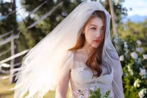 Choáng với độ giàu có của cô bạn Rich kid thủ môn Lâm Tây 