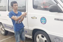 Gã trai sống lang thang vào bến xe trộm ôtô 16 chỗ