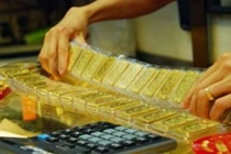 Giá vàng hôm nay 11/4: USD tăng, vàng ở mức cao