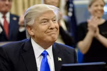 Tổng thống Mỹ và Quốc hội đạt thỏa thuận mở cửa Chính phủ tạm thời