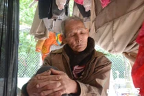 Gần 10 năm 'quên' hương vị Tết của cặp vợ chồng chênh nhau 43 tuổi