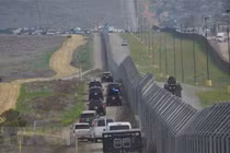 Tổng thống Mỹ sẽ xúc tiến xây bức tường biên giới trong 21 ngày