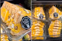 Dân tình "lác mắt" với cách bổ mít có 1-0-2 ở siêu thị nước ngoài