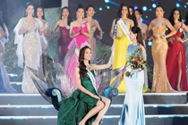 NTK Việt Hùng: “Lương Thùy Linh sẽ mờ nhạt khi thi QT“