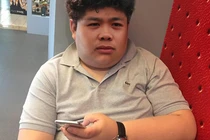 Dân mạng thích thú với ảnh chế tuyển thủ Việt Nam có nọng cằm sau Tết