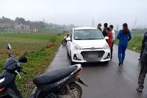 Nghi mâu thuẫn tình cảm, đối tượng đâm chết nữ lái xe rồi uống thuốc trừ sâu tự tử