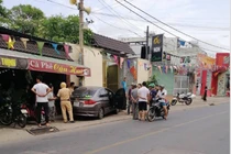 Tài xế nằm sùi bọt mép trong xe sau khi gây tai nạn ở Sài Gòn, nghi 'phê' ma tuý