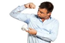 Chuỗi ngày lao tâm khổ tứ trị mùi hôi nách cho chồng