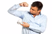 Chuỗi ngày lao tâm khổ tứ trị mùi hôi nách cho chồng