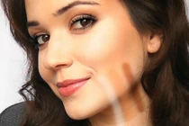 Tuyệt chiêu chọn kem nền cho mùa đông