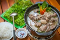 Phải có rau ngổ các món ăn này mới chuẩn vị