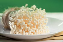 3 công thức chữa bệnh từ nấm kim châm hiệu quả bất ngờ