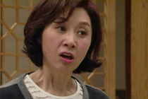 Mẹ chồng suốt ngày nói đổng “có bầu là ăn bám”