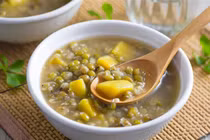 Cách nấu 3 món chè vừa ngon vừa bổ từ đậu xanh cả vỏ