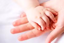 7 dấu hiệu trên móng tay của bé báo hiệu bệnh nguy hiểm