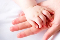 7 dấu hiệu trên móng tay của bé báo hiệu bệnh nguy hiểm