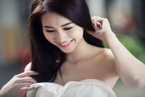 Ngắm hoa hậu Việt bắt kịp xu hướng môi dày quyến rũ