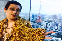 Thăm quán cà phê “bút dứa táo bút” hot nhất Nhật Bản