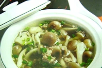 Con vừa điều trị khỏi viêm phổi, mẹ khéo tay tẩm bổ 6 món này