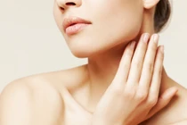 5 cách giúp bạn sở hữu chiếc cổ cao, trắng đầy kiêu hãnh