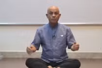 Bài tập đánh tan mỡ bụng, chống sỏi thận cho chị em văn phòng