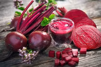 Bài thuốc hỗ trợ chữa bệnh gan từ các loại quả màu đỏ