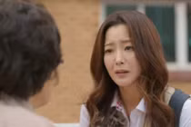 Vợ khóc khi biết tiền thưởng Tết của chồng tăng đột biến