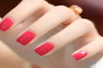 Tự chế sơn móng tay dạng lì cực hot cho phái nữ