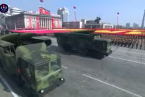 Bí ẩn tên lửa mới của Triều Tiên tham gia lễ duyệt binh