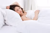 4 thứ cần cởi ra, mặc vào khi ngủ chị em nào cũng cần phải biết 