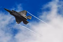 Không quân Mỹ: F-35 vẫn thua chiến đấu cơ từ thời Chiến tranh Lạnh