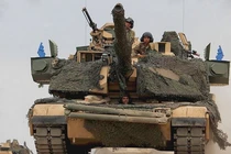Ngỡ ngàng Mỹ mà phải đem xe tăng sang nhờ Israel nâng cấp