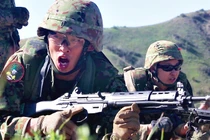 Cùng bại trận, vì sao Đức có quân đội Nhật Bản thì lại không?