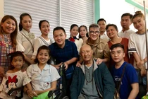 Mai Phương, Lê Bình bật khóc khi Đàm Vĩnh Hưng, Lệ Quyên đến thăm