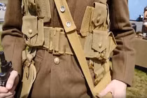 Khám phá trang bị của một người lính Anh 100 năm trước