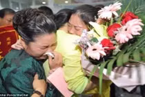 Người phụ nữ bị bắt cóc từ năm 9 tuổi đoàn tụ cha mẹ ruột sau 3 thập kỷ