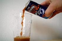 Lo sức khỏe cho dân: Đánh thuế đặc biệt cà phê, trà nhiều đường