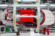 Đột nhập vào nhà máy bí mật của Ferrari