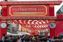 Châu Á lên đèn đỏ rực chào đón giao thừa Tết Nguyên đán