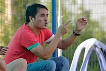 Tố trọng tài ‘giết’ bóng đá, HLV Đức Thắng bị 'treo' ba trận