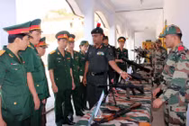 Ấn Độ muốn hợp tác chế tạo vũ khí ở Việt Nam