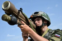 Cận cảnh tên lửa phòng không Trung Quốc, đến Nga cũng tin dùng