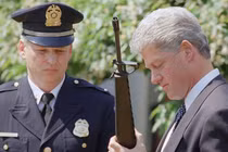 Bất ngờ "hung thủ" đứng đằng sau các vụ xả súng ở Mỹ