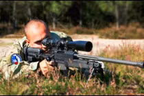 Kinh ngạc độ chính xác 99% của súng trường bắn tỉa Thụy Sĩ