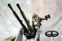 Kỳ lạ khẩu súng máy Pháp được phe phát xít tin dùng