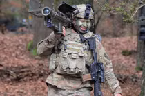 Mục kích lính Mỹ tập trận với tên lửa Stinger trên đất châu Âu