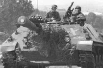 Ai giúp Quân đội Đức "hồi sinh" sau Thế chiến thứ 2?