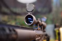 Soi khẩu súng trường bắn tỉa có phát bắn xa nhất lịch sử