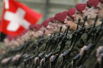 Khám phá sức mạnh quân sự ở quốc gia "túi tiền" của cả thế giới