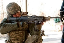 Khám phá khẩu súng máy nhẹ như khẩu súng trường tấn công